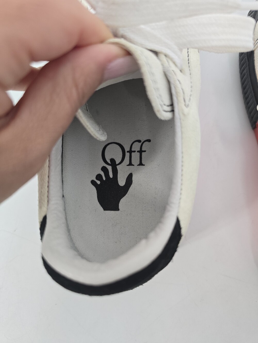 Off White New Arrow Low Vulcanized White Black Sneakers Size 35 US 5 - Picture 14 of 16